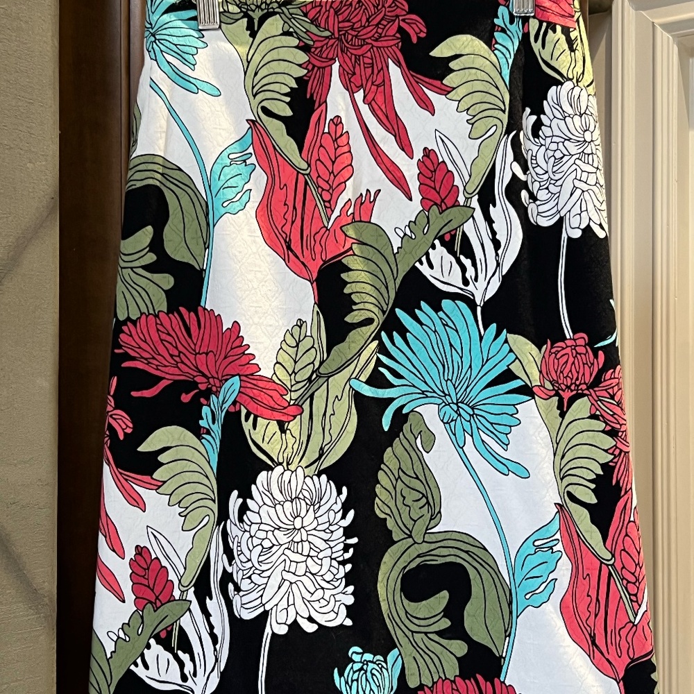 Tropical Print, Mid-Length Skirt